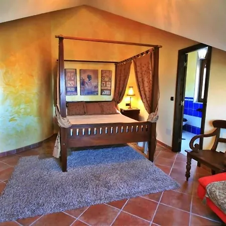 Holiday home Casa Castelos *