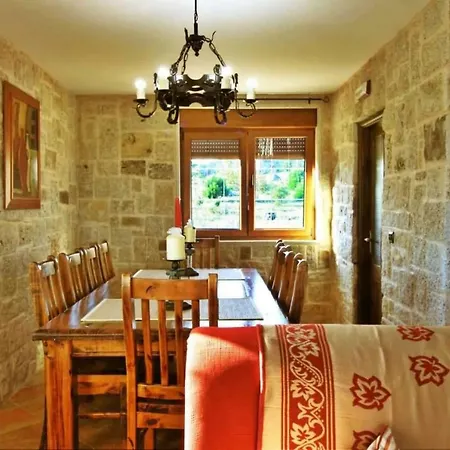 Holiday home Casa Castelos *